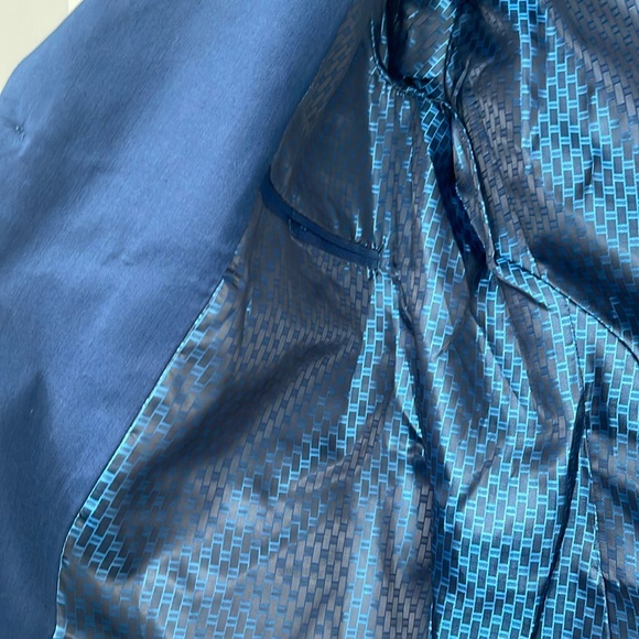 Raymond Men's 2-Piece Blue Suit - Picture 9 of 11